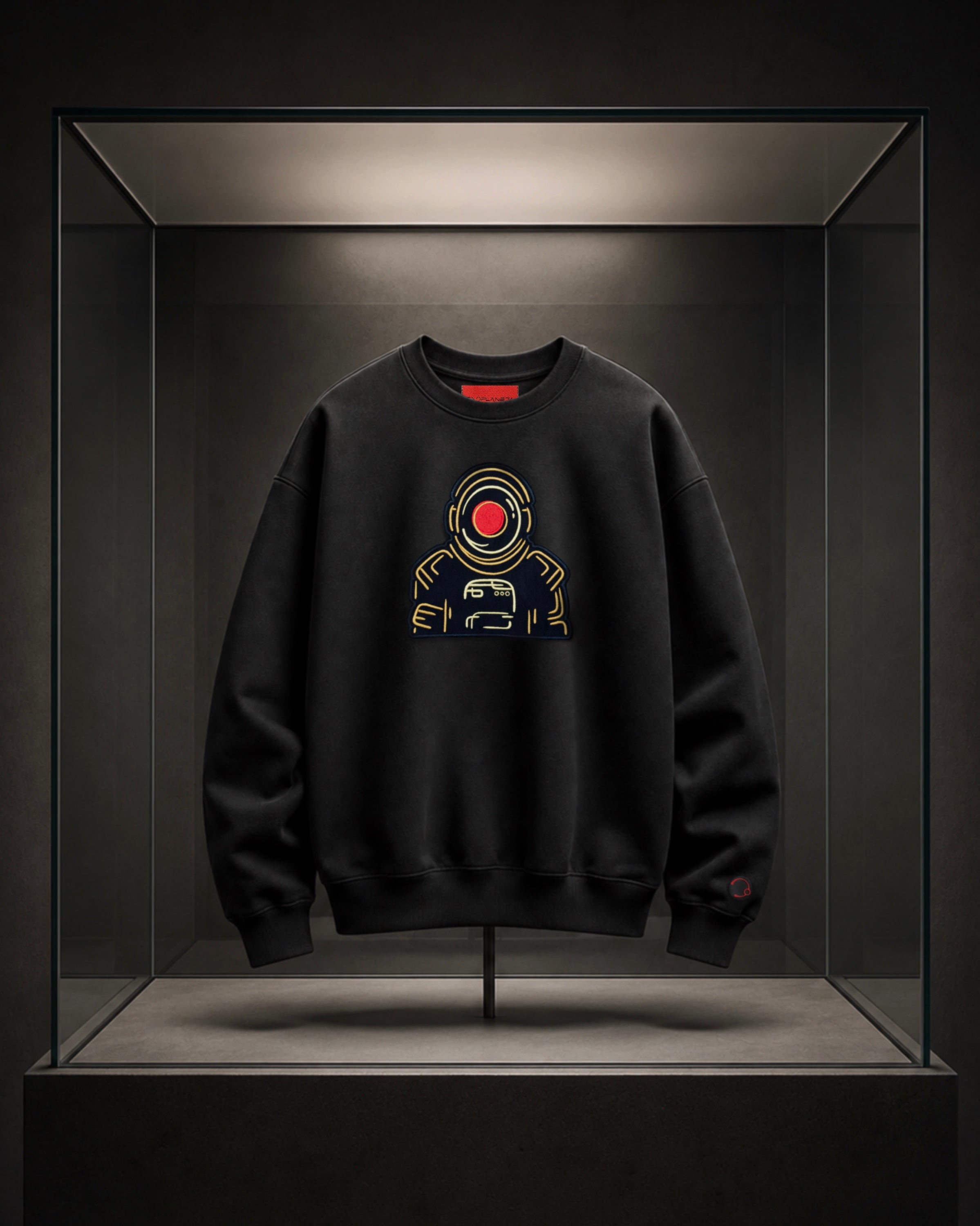Sudadera negra oversize M-4X de EXOPLANETA con bordado frontal