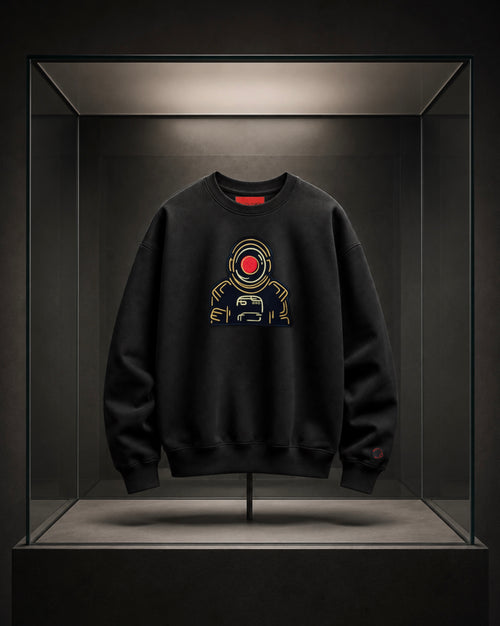 Sudadera negra oversize M-4X de EXOPLANETA con bordado frontal